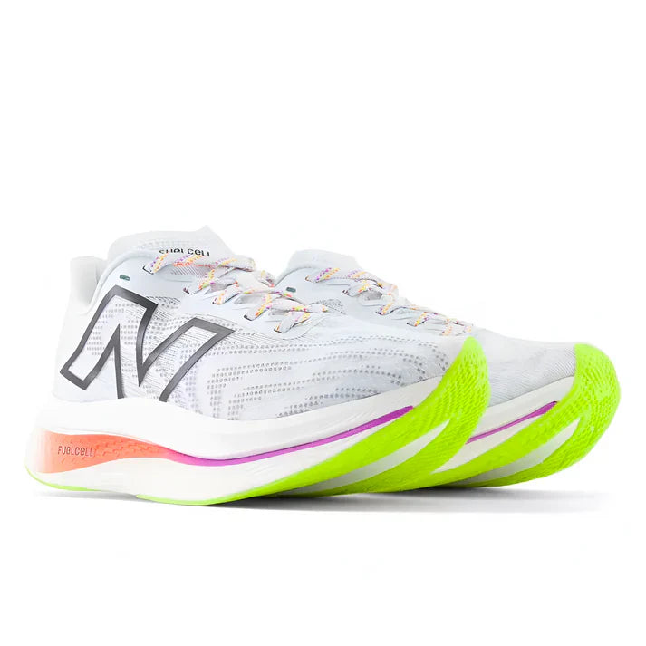 NIKE New Balance Fuelcell Trainer v2